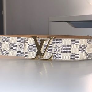 Authentic Louis Vuitton LV Initiales 40 MM Belt